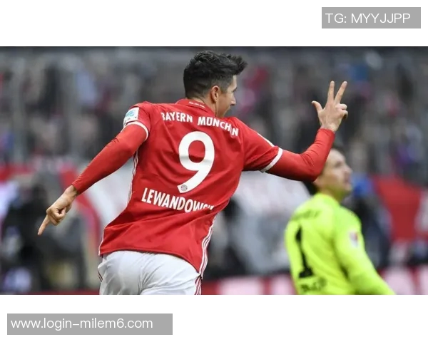 莱万回归老东家首战遭拜仁球迷嘘声四起令人心寒的背叛感受